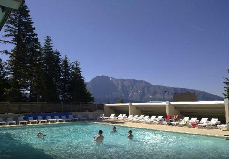 Charmant Appartement Confortable Pour 6 Personnes 40M2 Pied Pistes, Piscine, Wifi, Parking Chamrousse Luaran gambar