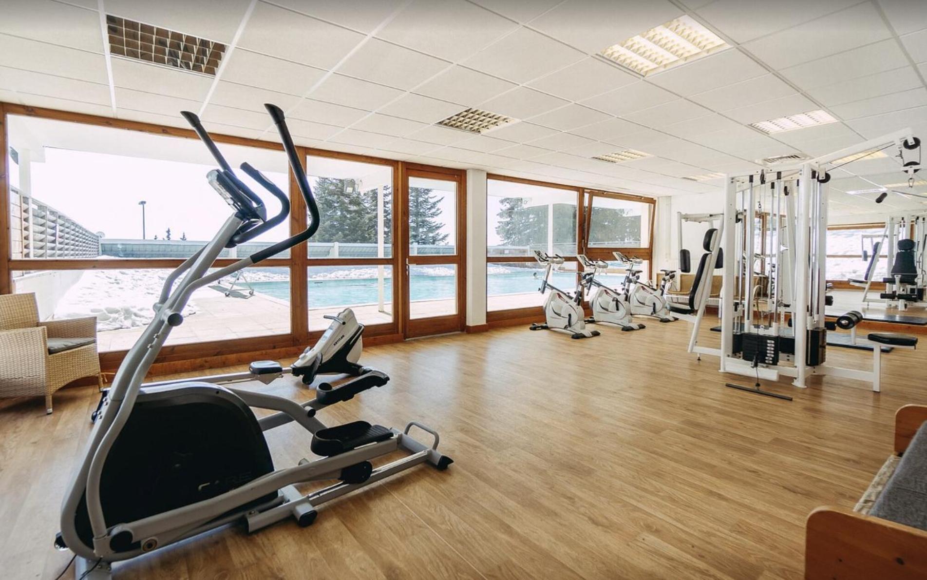 Charmant Appartement Confortable Pour 6 Personnes 40M2 Pied Pistes, Piscine, Wifi, Parking Chamrousse Luaran gambar
